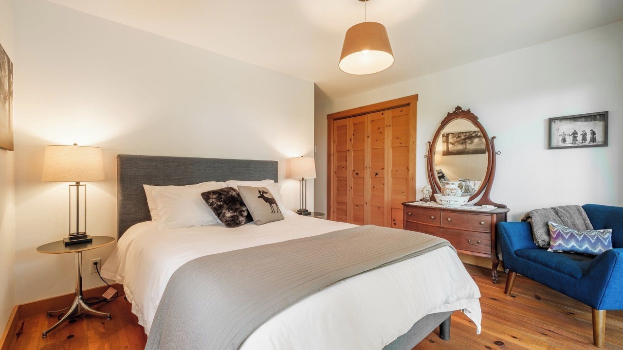 Photo of Bedroom in Val-des-Lacs