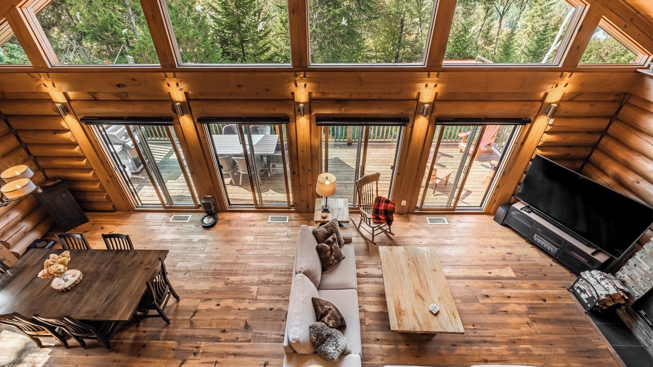 Photo of Livingroom in Val-des-Lacs