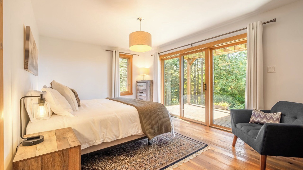 Photo of Bedroom in Val-des-Lacs