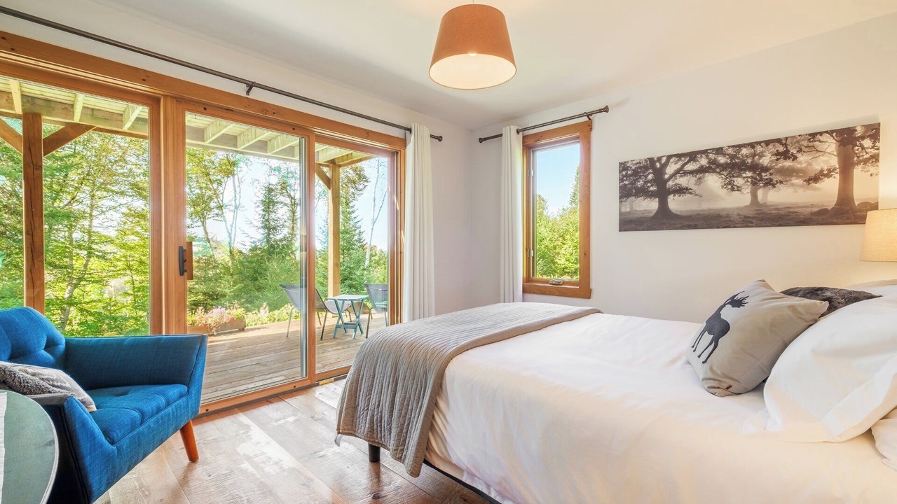 Photo of Bedroom in Val-des-Lacs