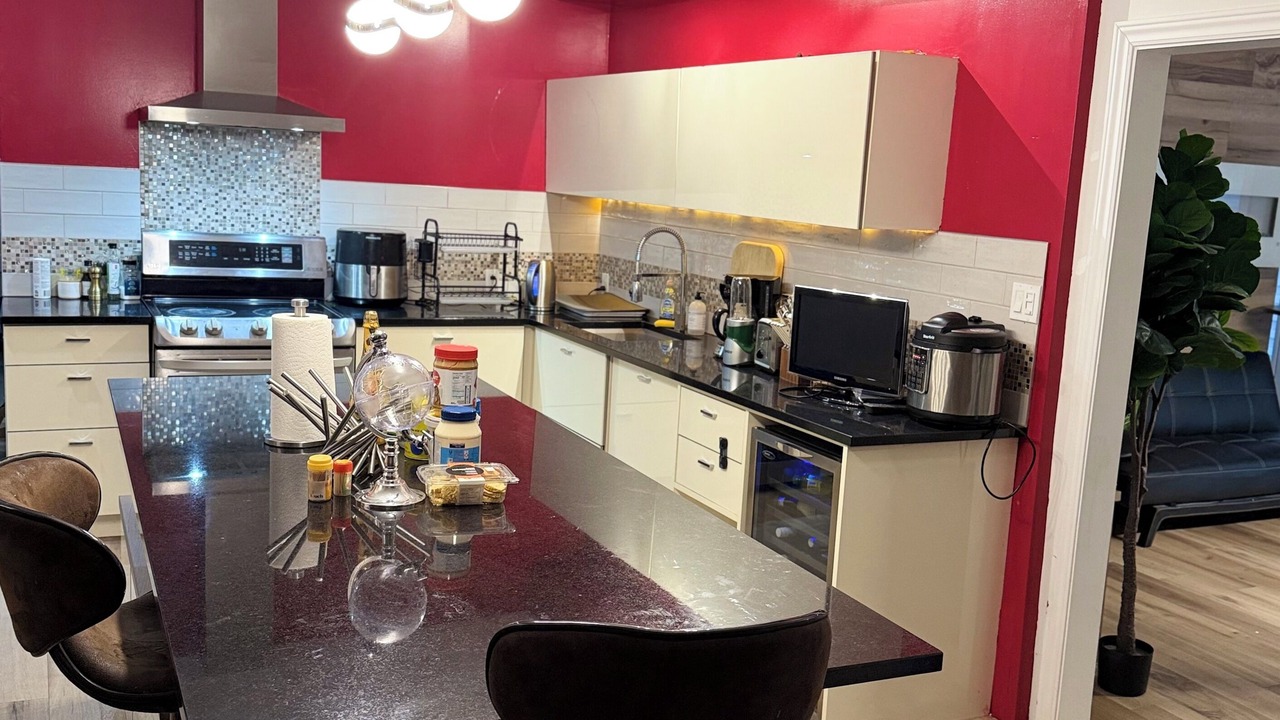 Photo of Kitchen in Saint-Augustin-de-Desmaures
