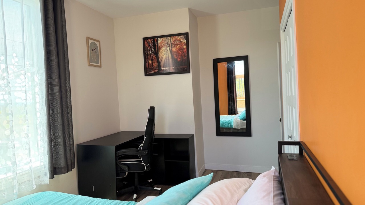 Photo of Bedroom in Saint-Augustin-de-Desmaures