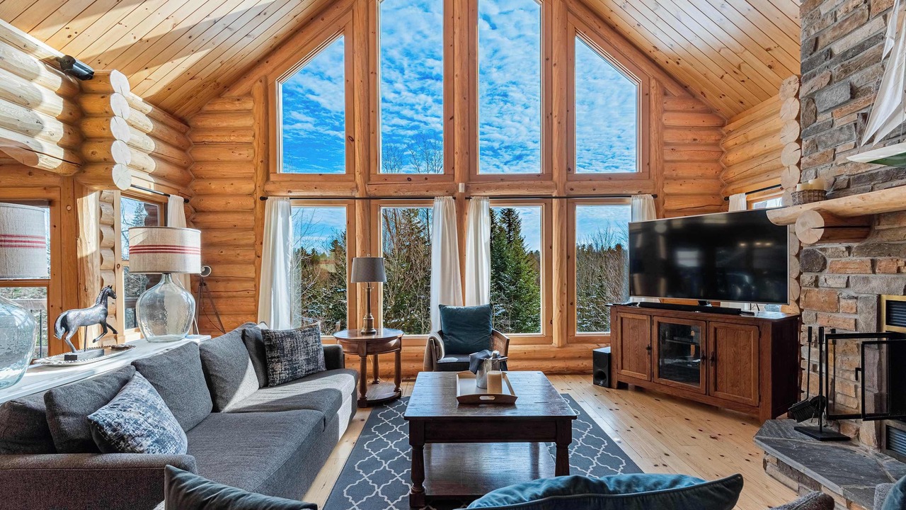 Photo of Livingroom in Fiddler Lake Resort