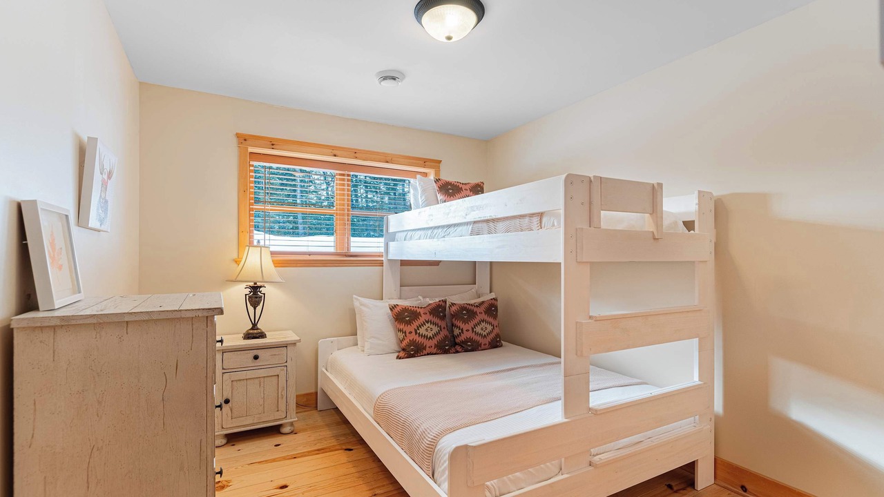 Photo of Bedroom in Fiddler Lake Resort