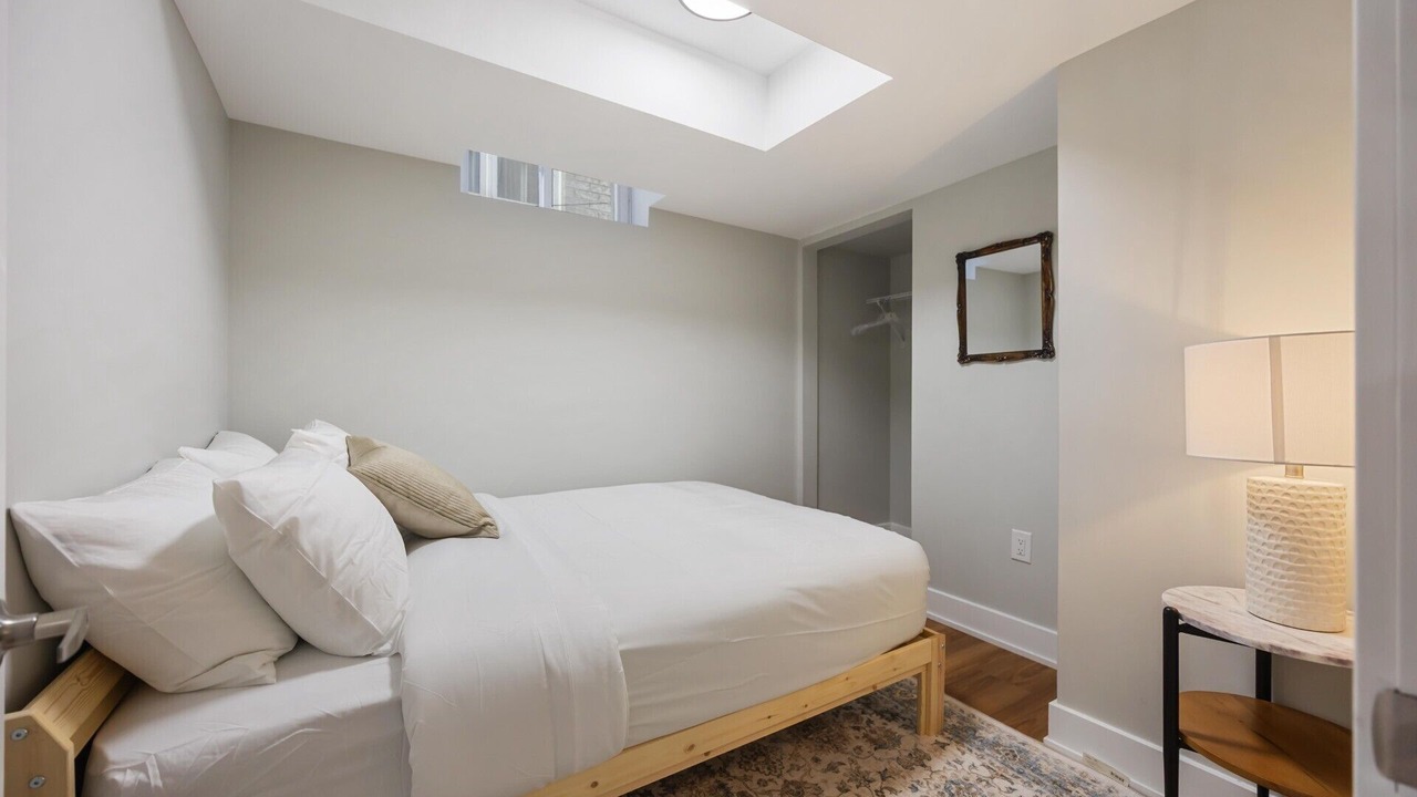 Photo of Bedroom in Clairlea - Birchmount