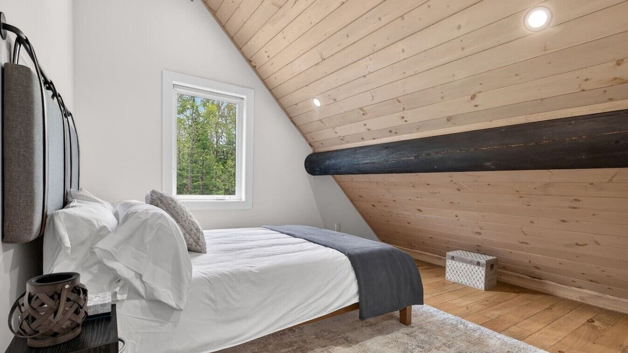 Photo of Bedroom in Amherst