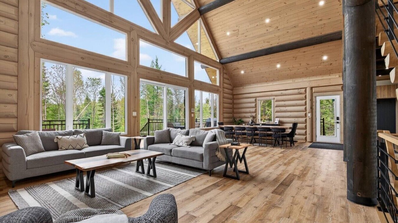 Photo of Livingroom in Amherst