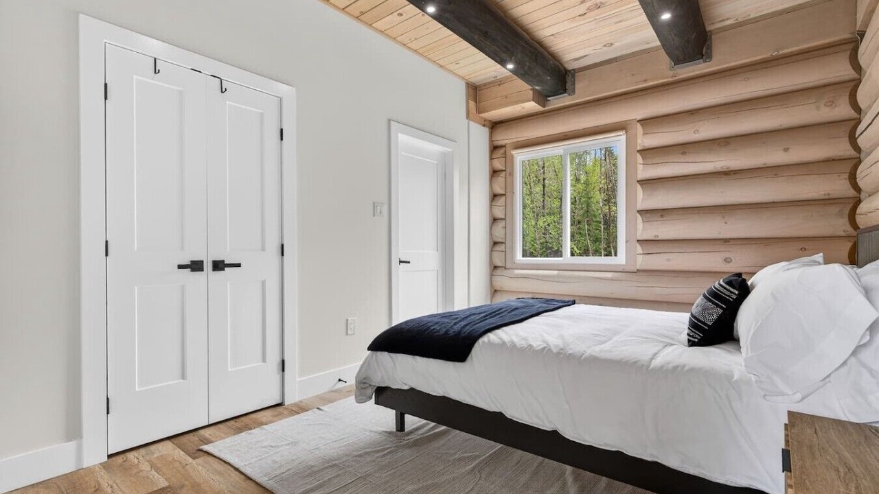 Photo of Bedroom in Amherst