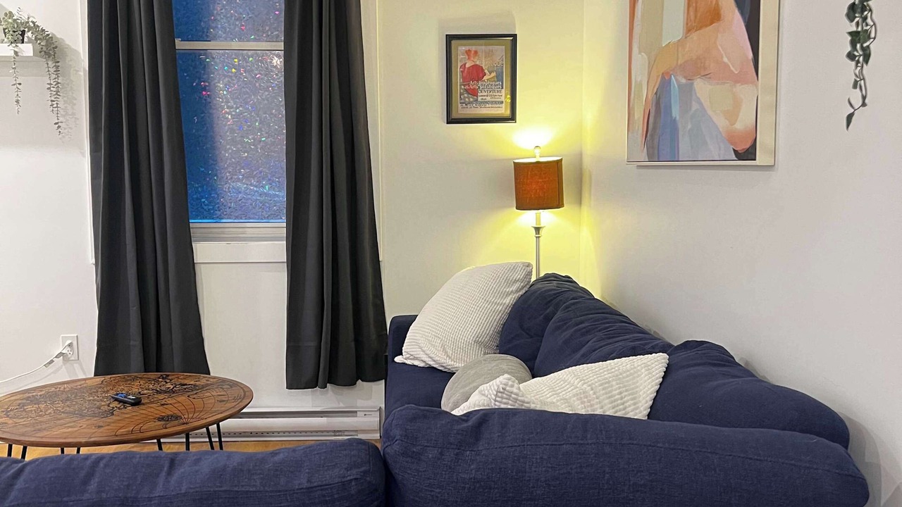Photo of Livingroom in Downtown Halifax