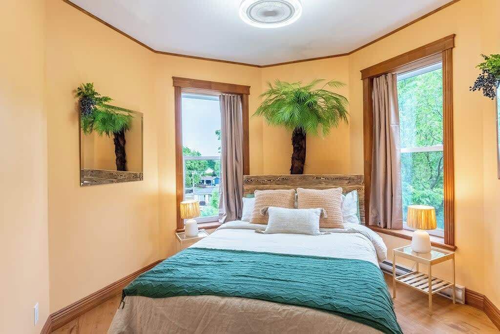 Photo of Bedroom in Desjardins
