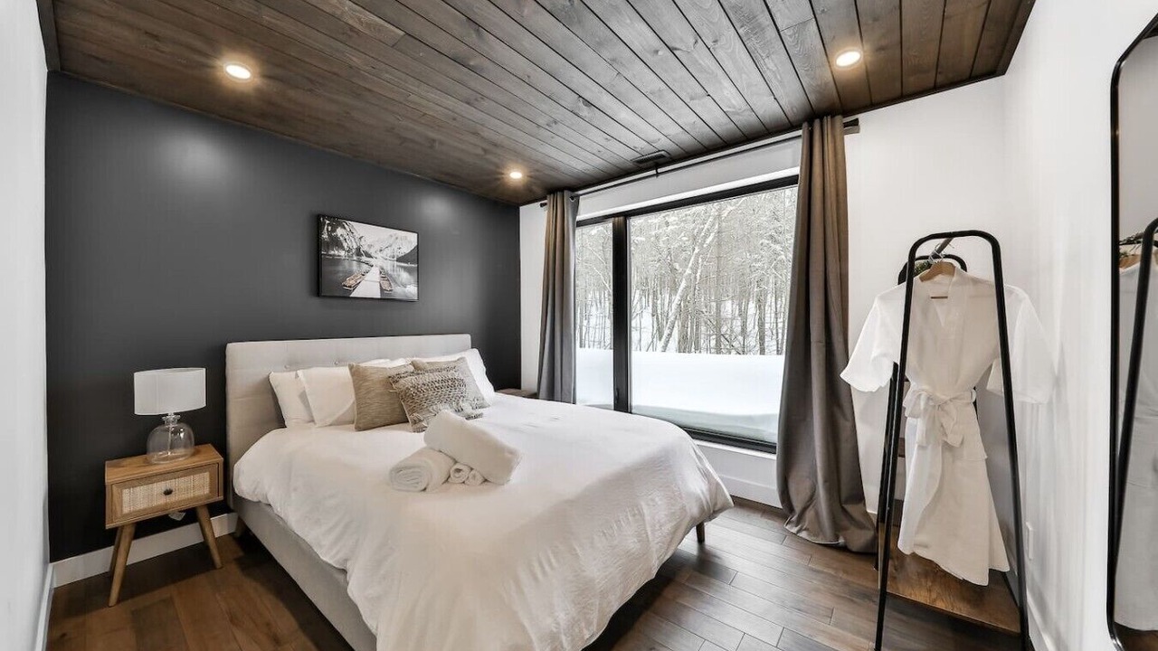 Photo of Bedroom in Saint-Faustin-Lac-Carre