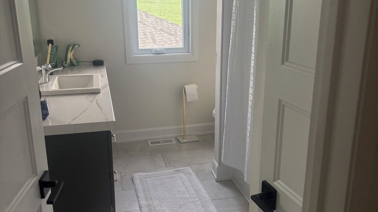 Photo of Bathroom in Embrun