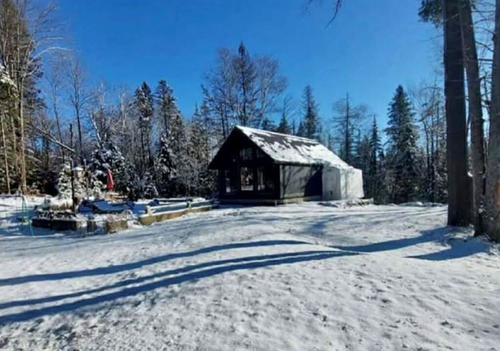 Photo of Outdoor in Mille-Isles