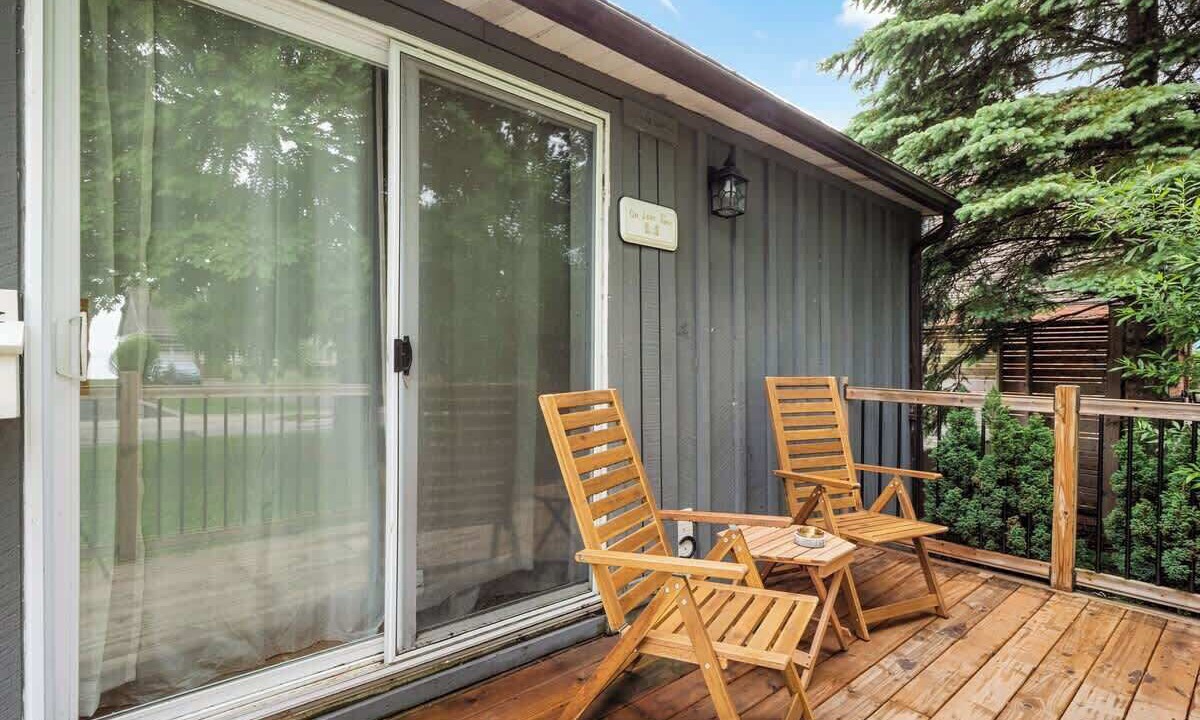 Photo of Patio Balcony in Fort Erie