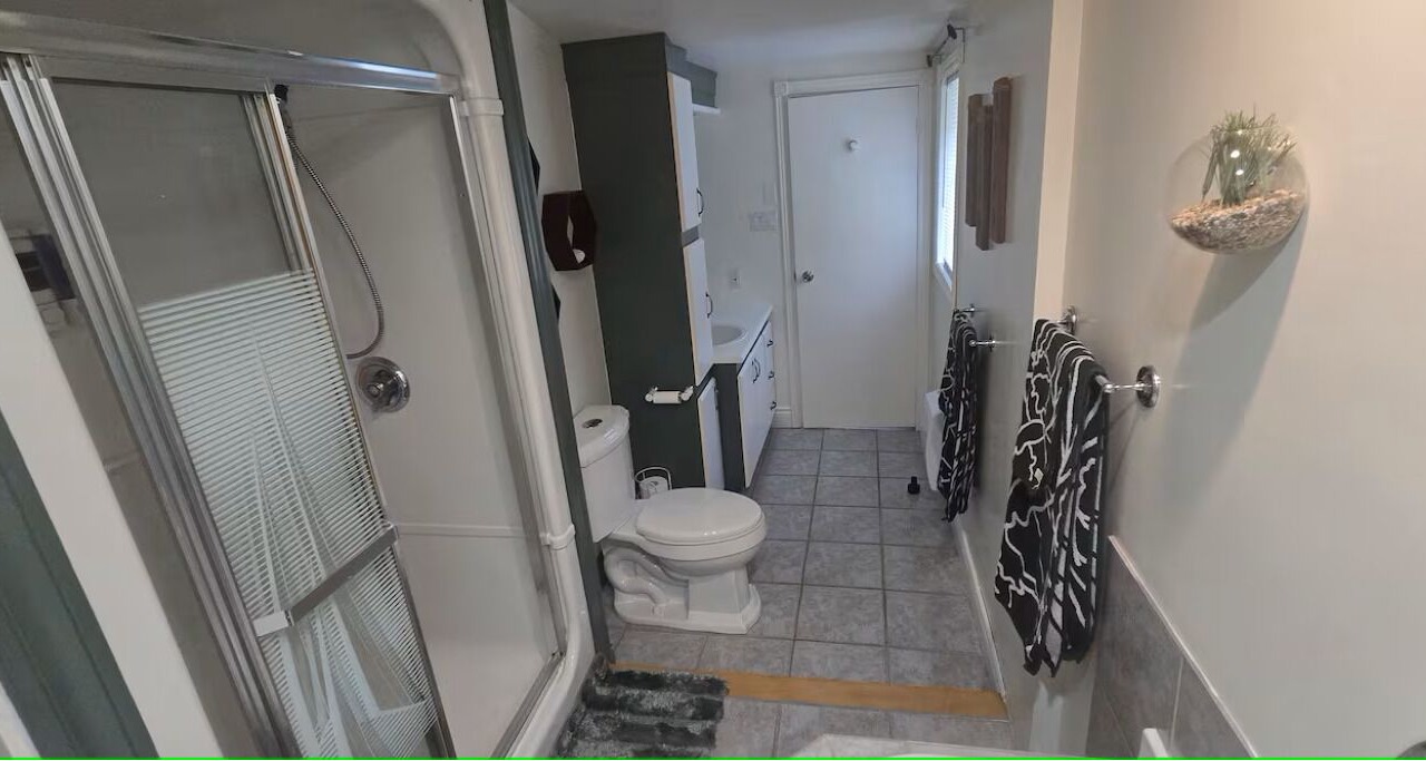 Photo of Bathroom in L'lle-du-College
