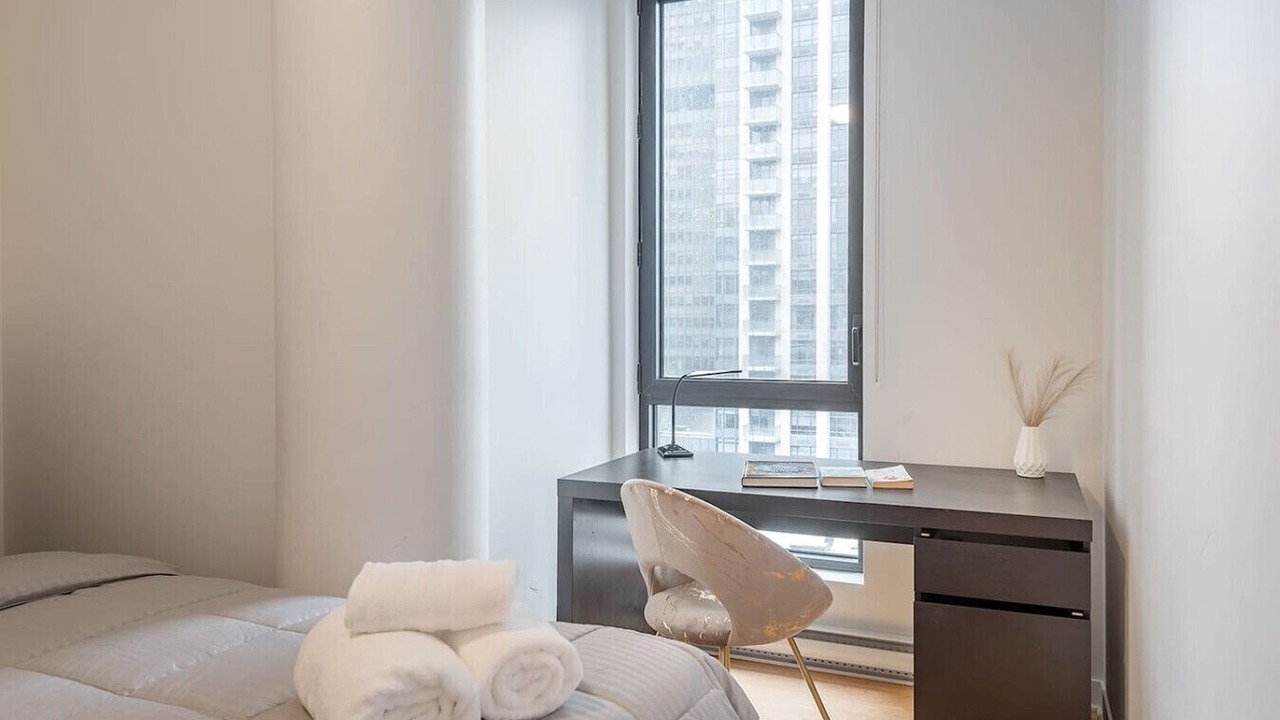 Photo of Bedroom in International District