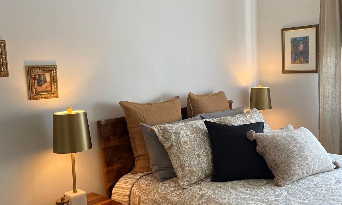 Photo of Bedroom in Longueuil