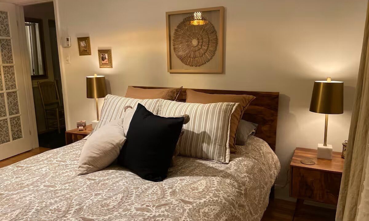 Photo of Bedroom in Longueuil