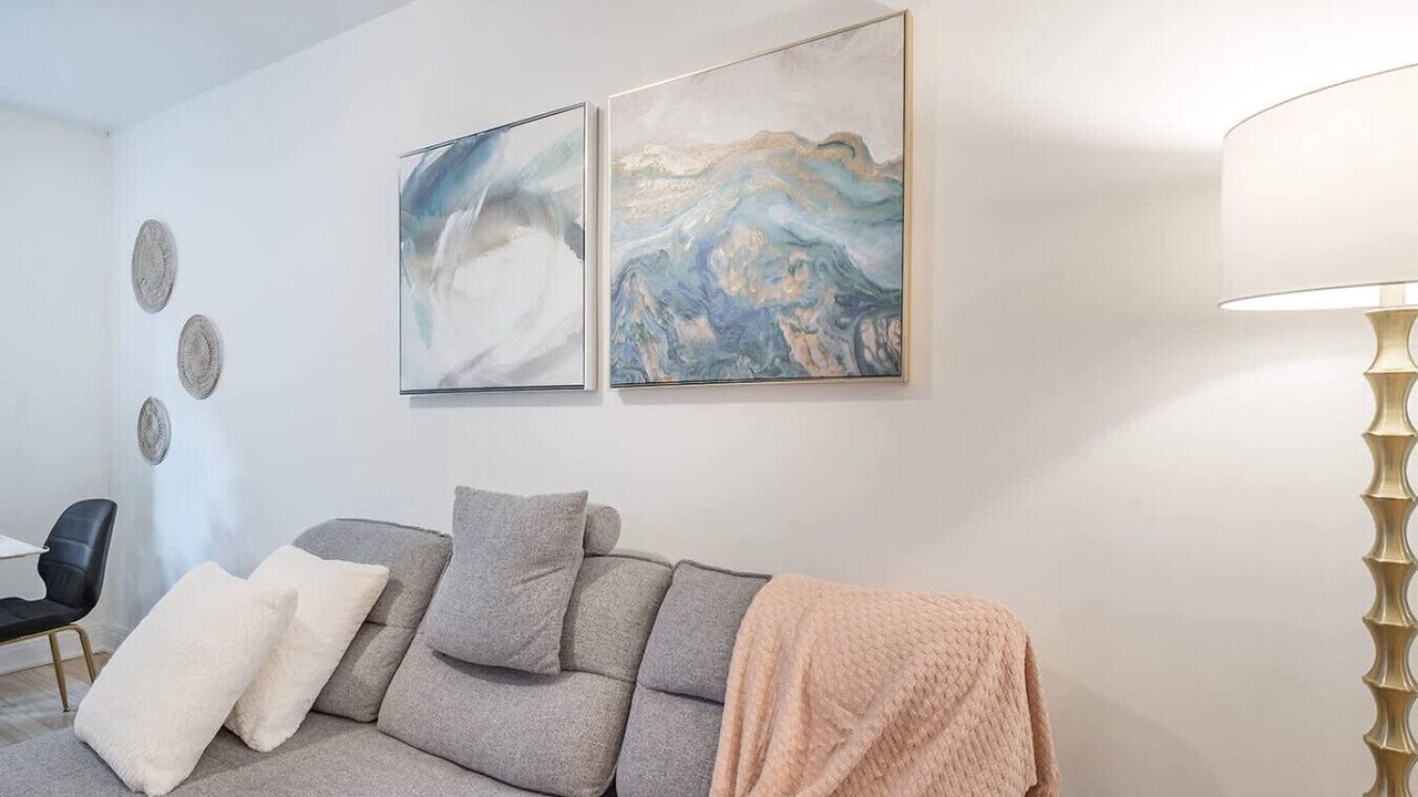 Photo of Livingroom in Golden Square Mile