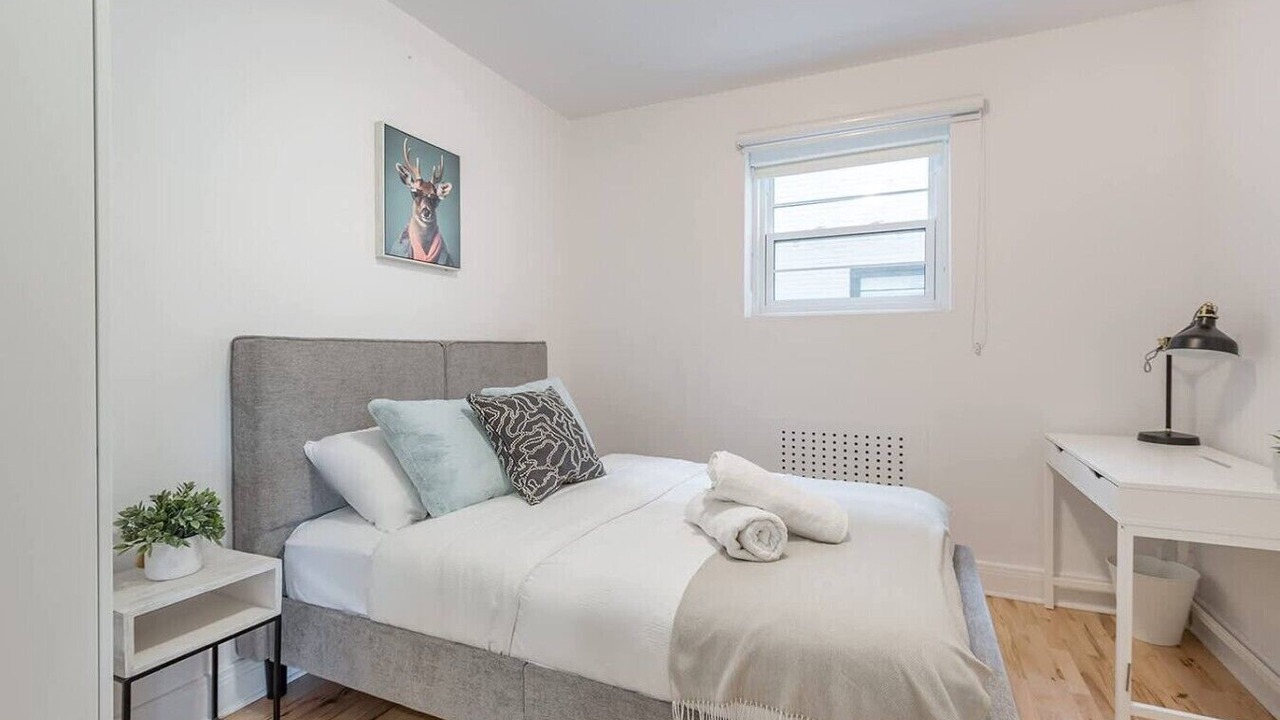 Photo of Bedroom in Golden Square Mile