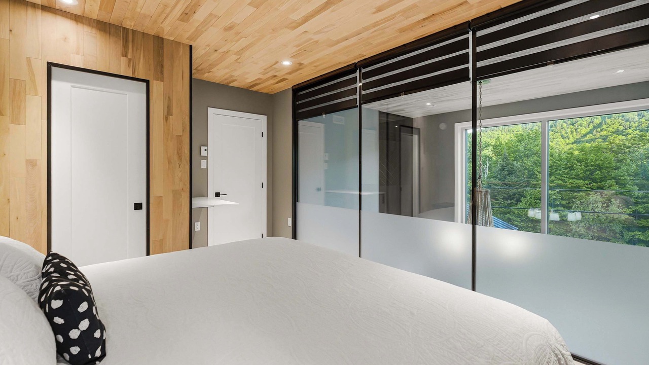 Photo of Bedroom in Saint-Philemon