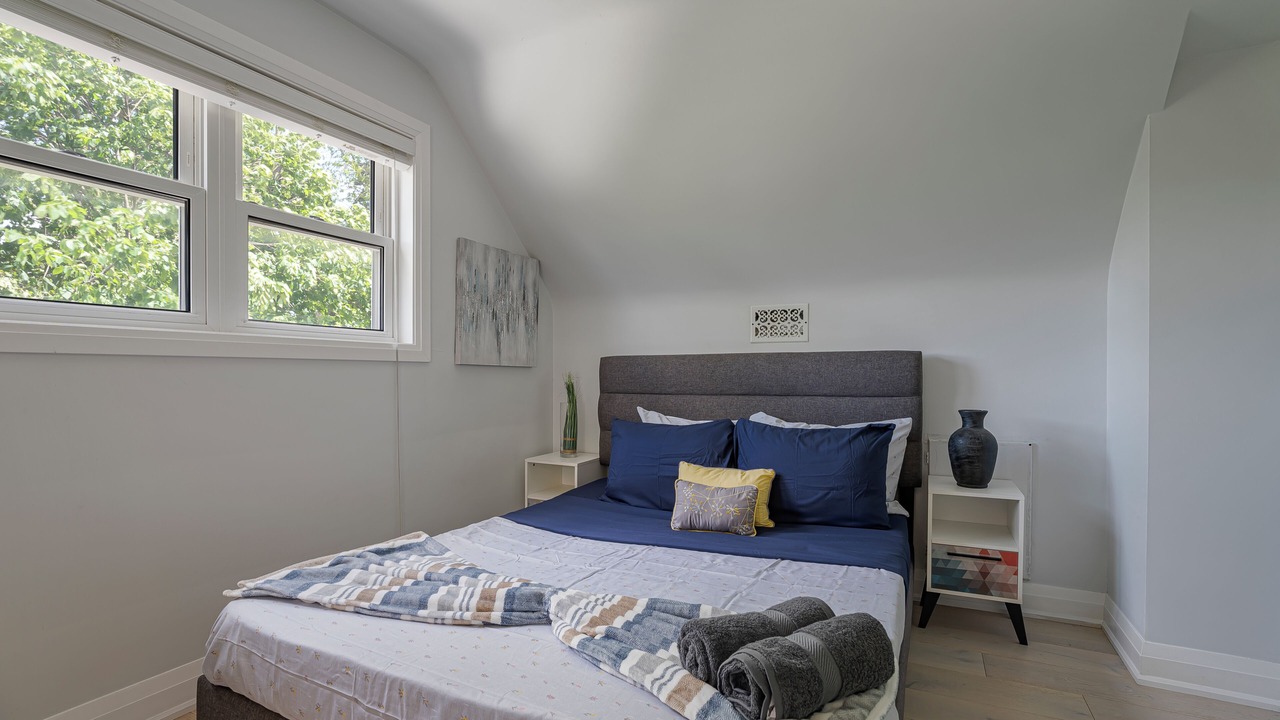 Photo of Bedroom in Willowdale