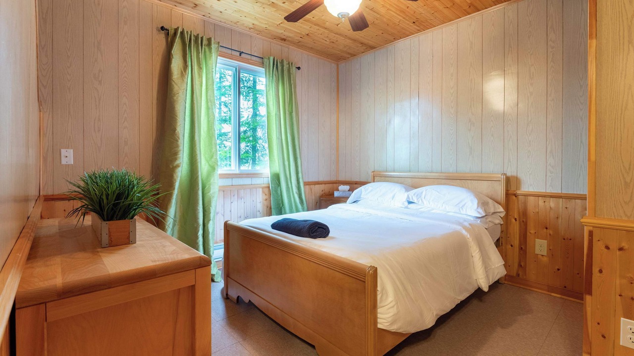 Photo of Bedroom in Chertsey