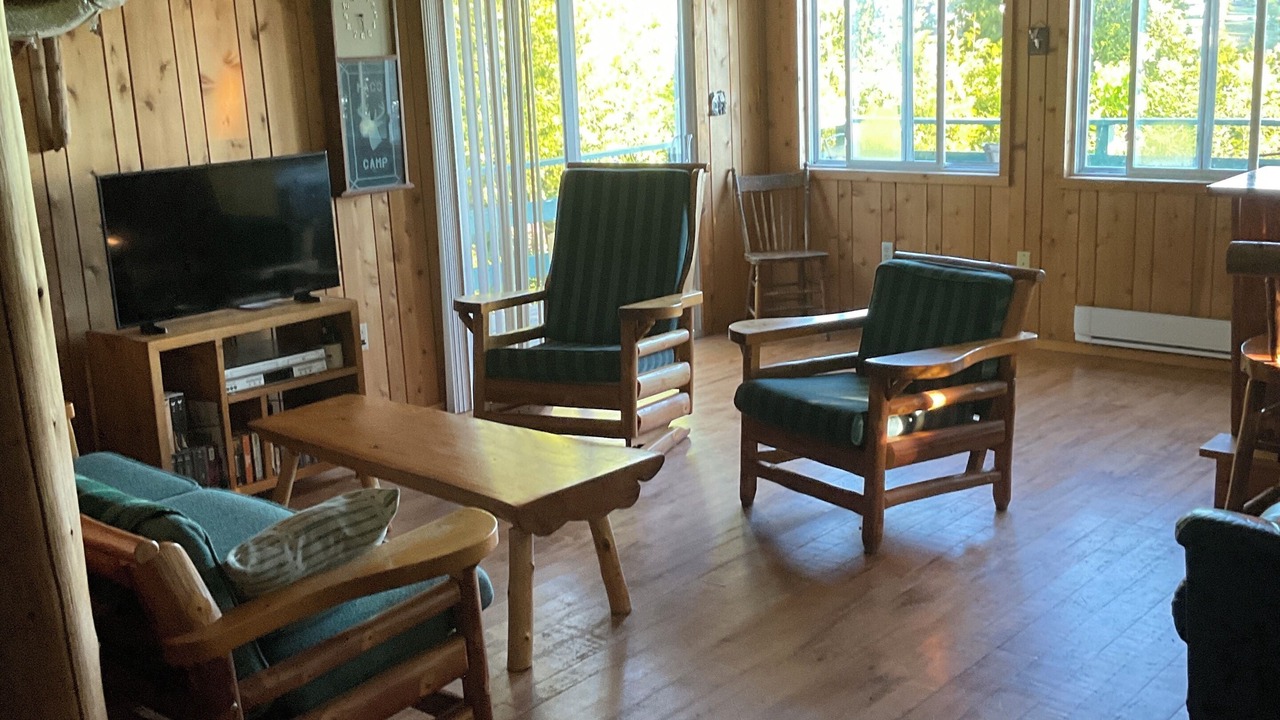 Photo of Livingroom in Manitoulin District