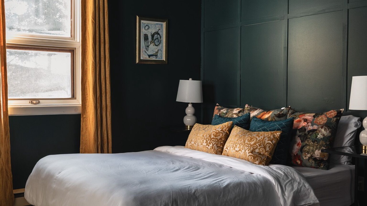 Photo of Bedroom in Lac-des-Seize-Iles