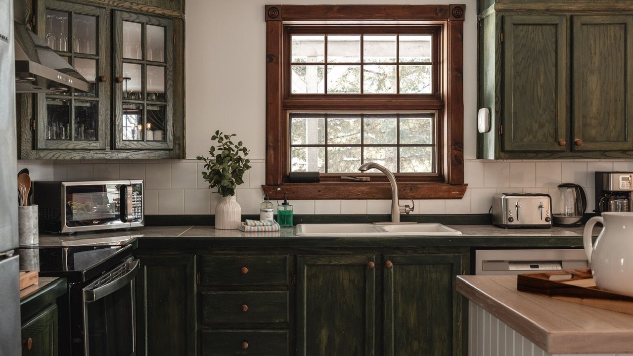 Photo of Kitchen in Lac-des-Seize-Iles