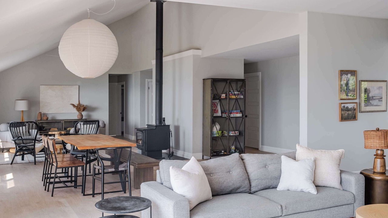 Photo of Livingroom in Consecon