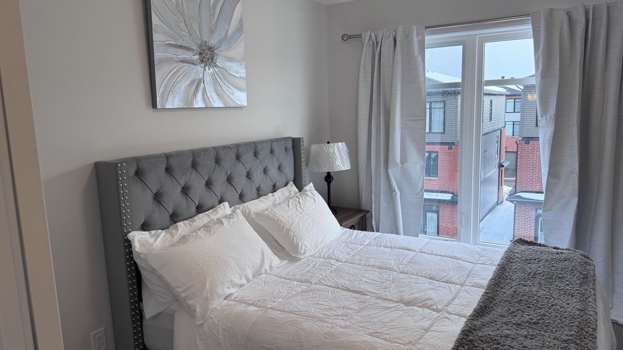 Photo of Bedroom in Ottawa Division