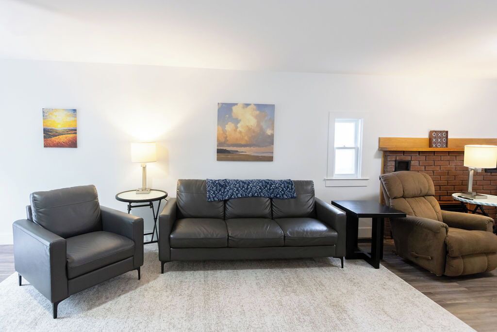Photo of Livingroom in North Bay