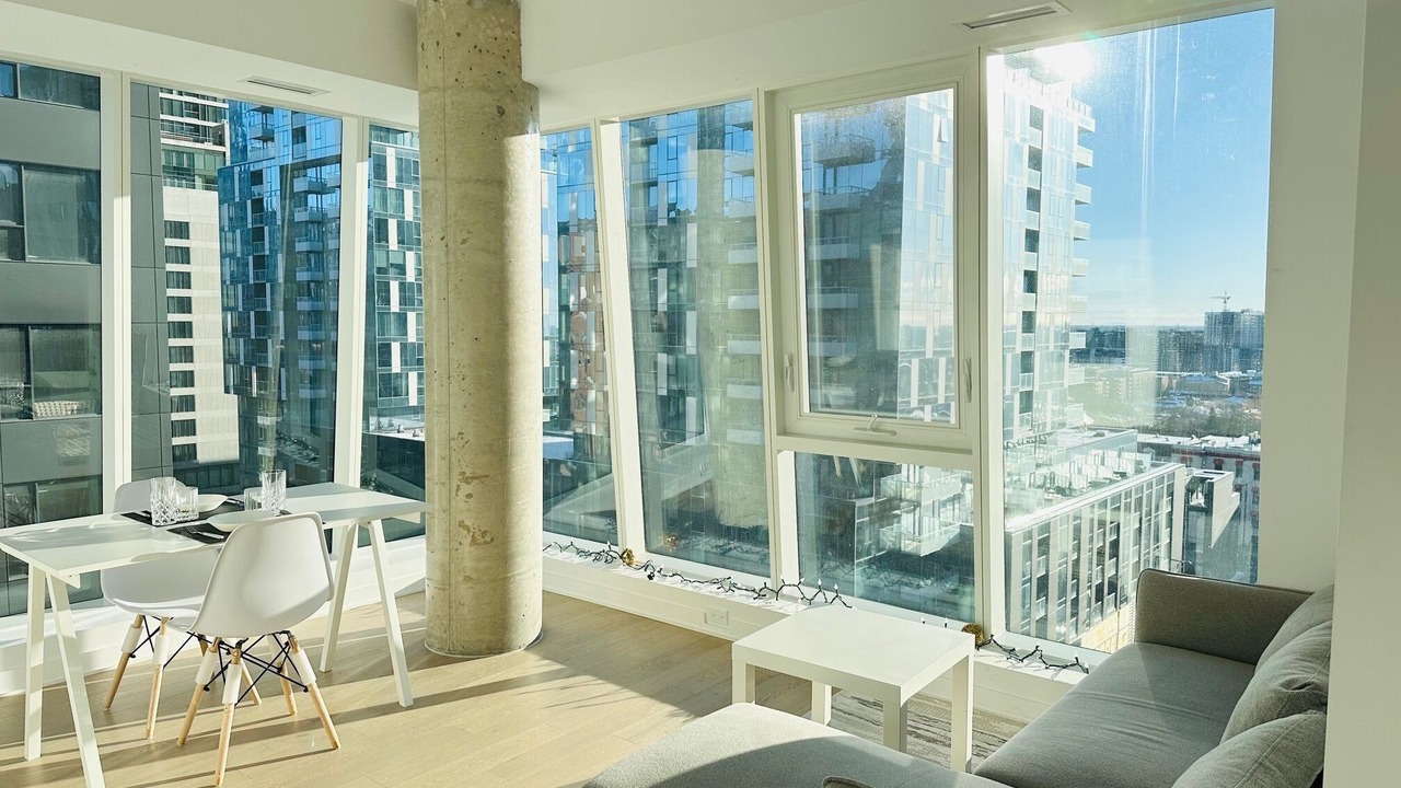 Photo of Livingroom in Shaughnessy Village