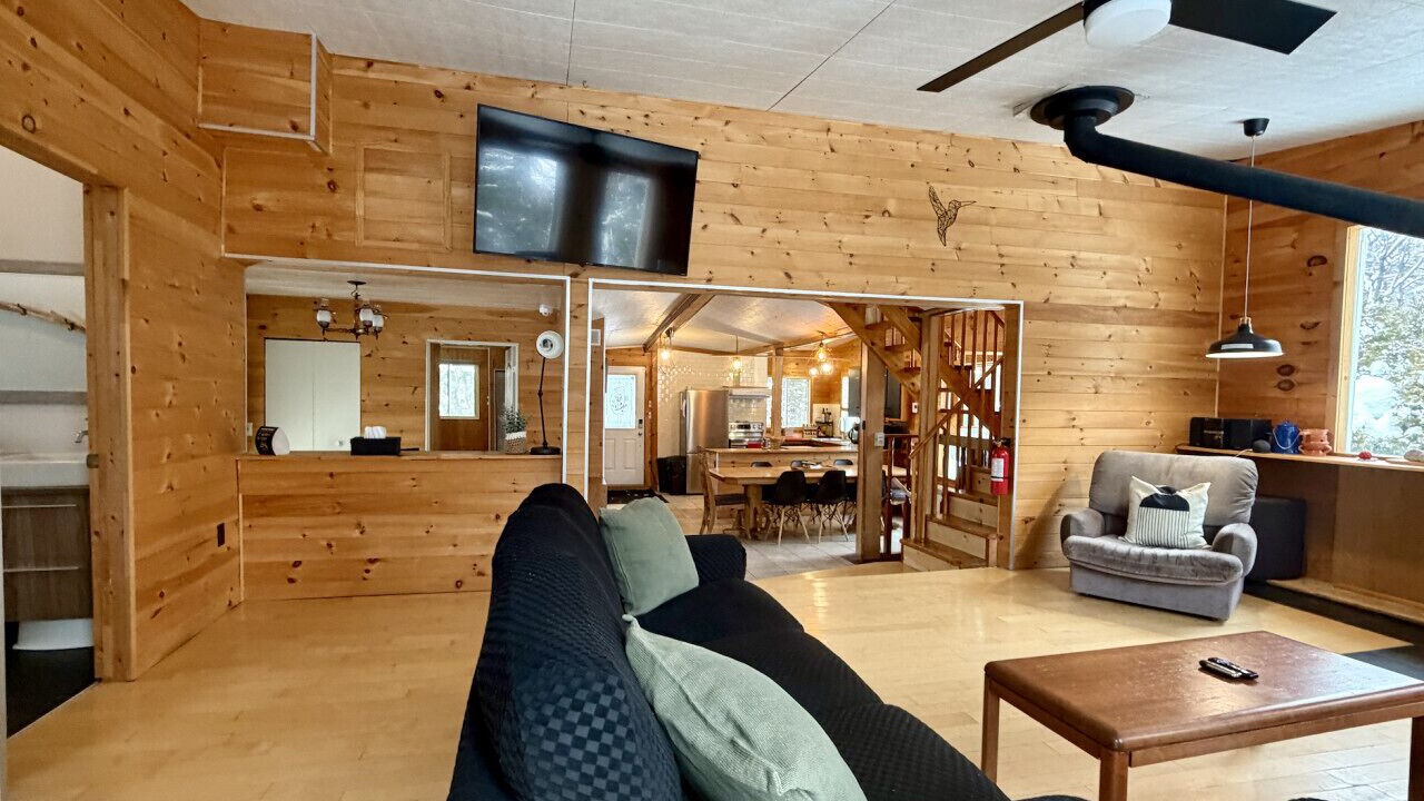 Photo of Livingroom in Chertsey