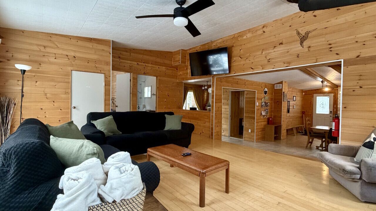 Photo of Livingroom in Chertsey