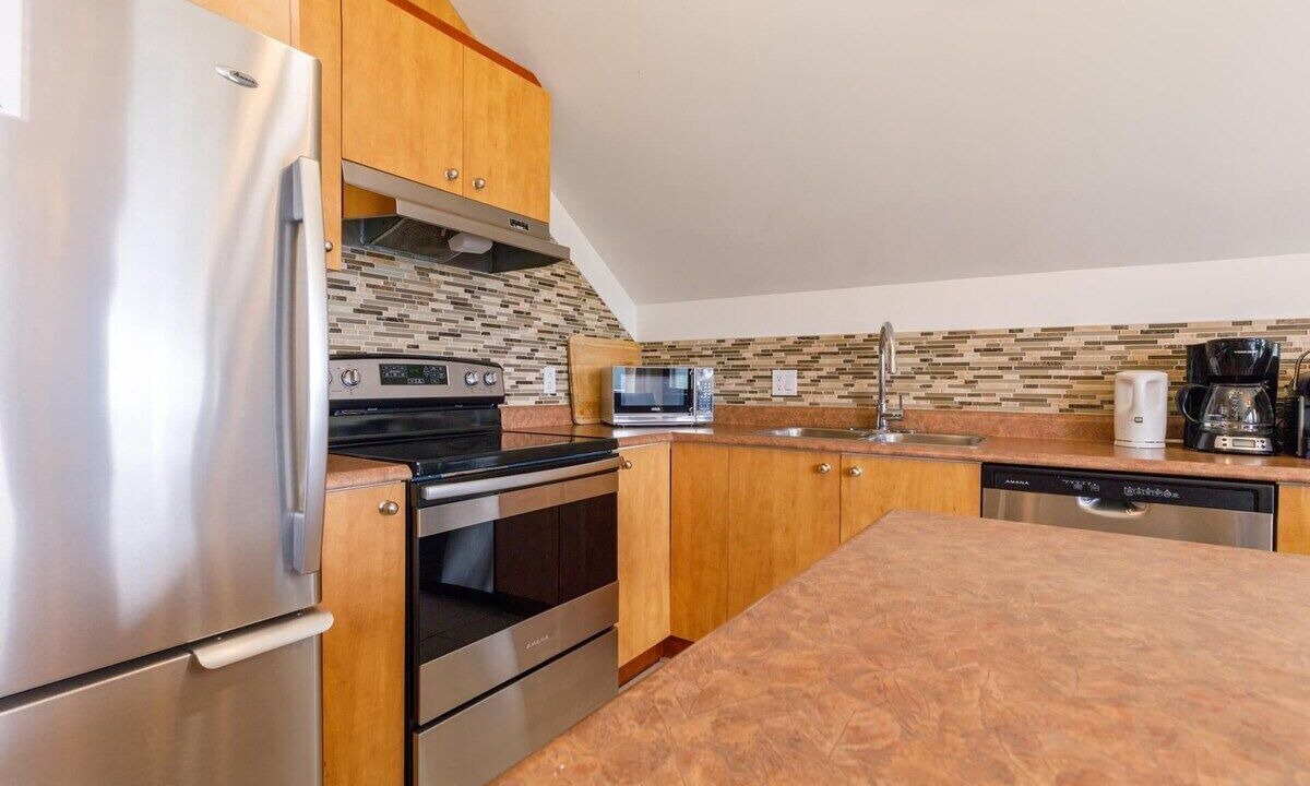 Photo of Livingroom in Petite-Riviere-Saint-Francois