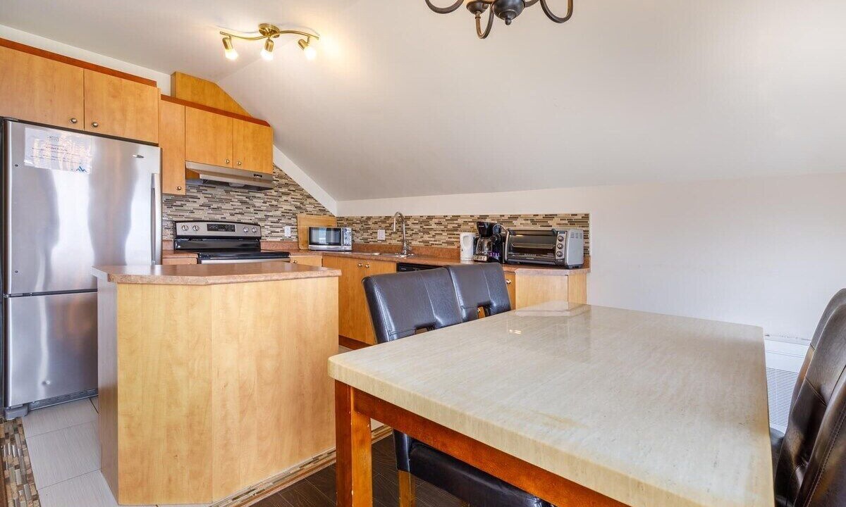 Photo of Livingroom in Petite-Riviere-Saint-Francois