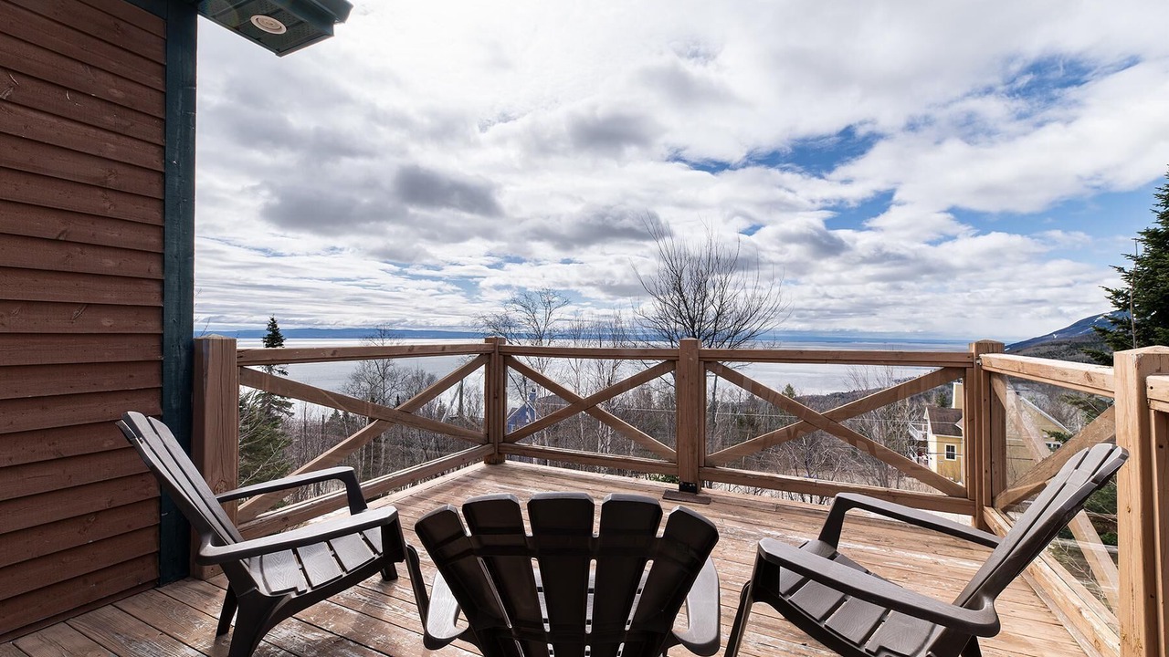 Photo of Livingroom in Petite-Riviere-Saint-Francois