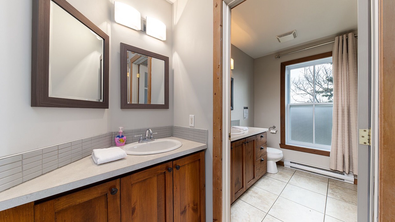 Photo of Livingroom in Petite-Riviere-Saint-Francois