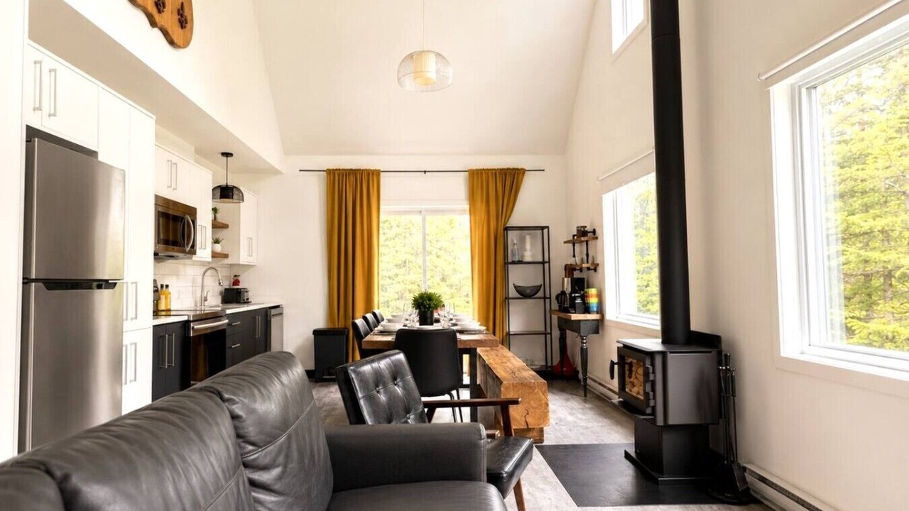 Photo of Livingroom in Sainte-Lucie-des-Laurentides