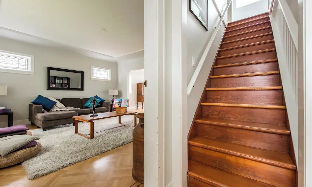Photo of Livingroom in Kensington-Cedar Cottage