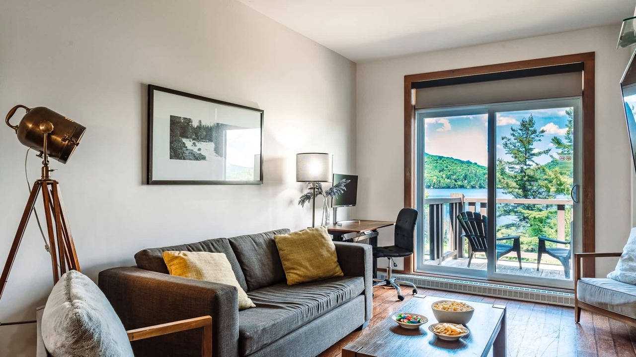 Photo of Livingroom in Lac Superieur Village