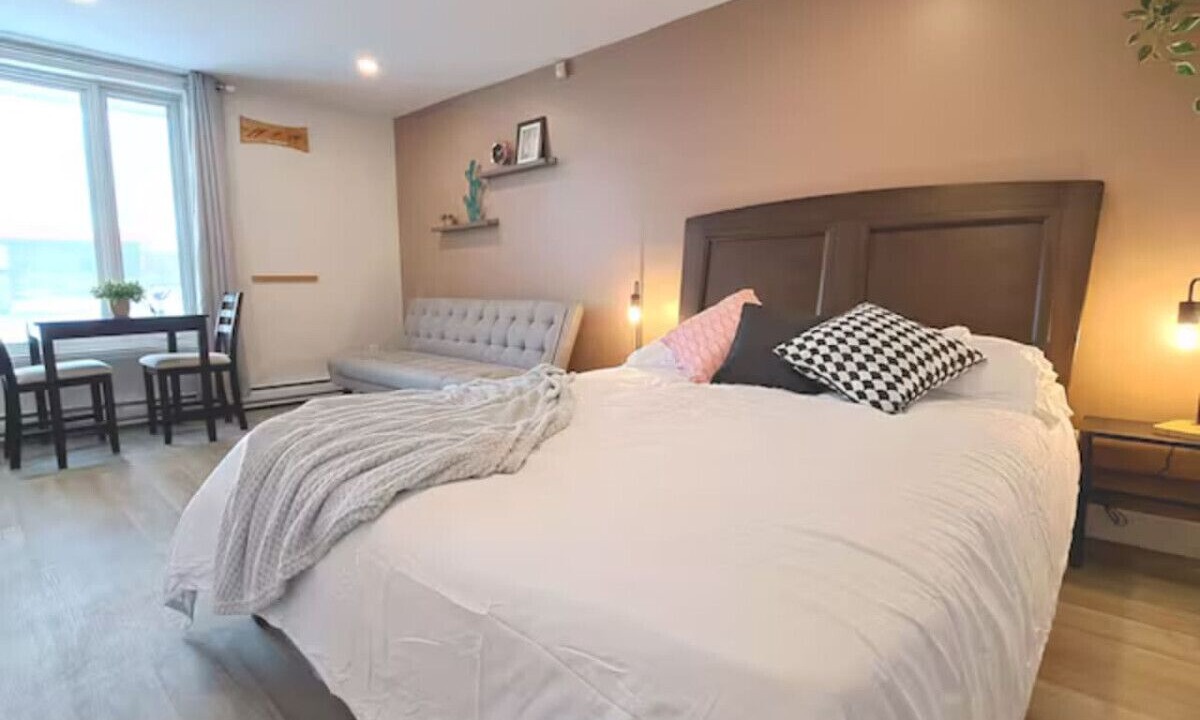 Photo of Bedroom in Ste Anne de Beaupre