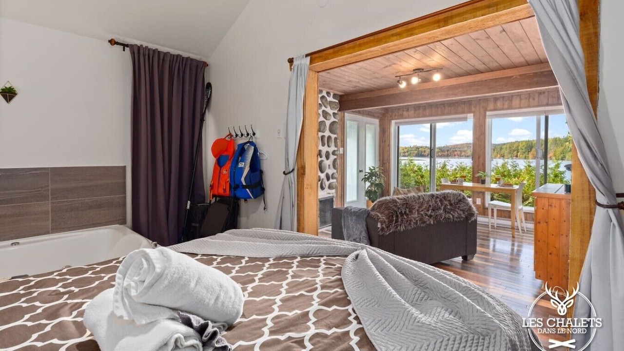 Photo of Bedroom in Sainte-Lucie-des-Laurentides