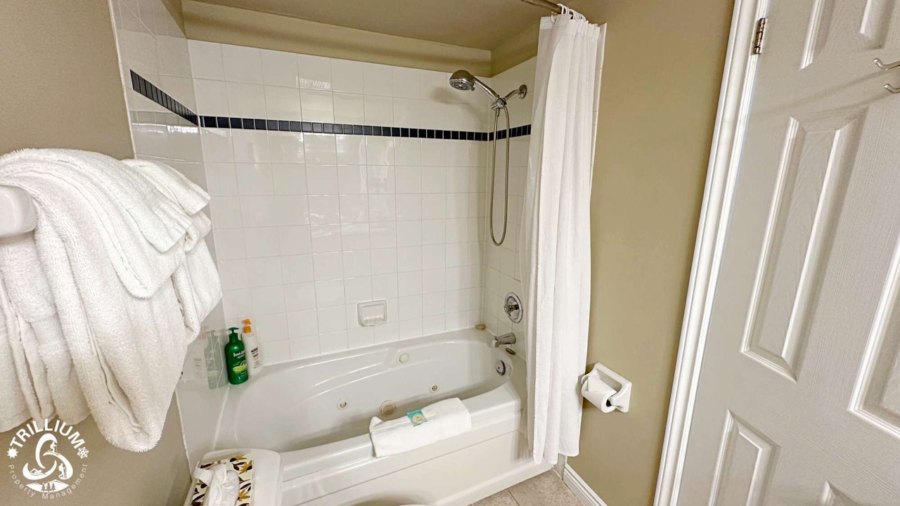 Photo of Bathroom in Craigleith
