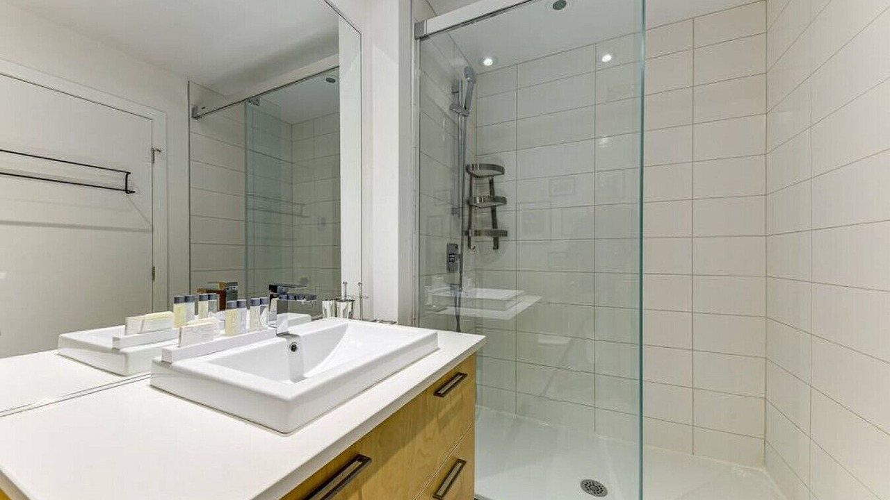 Photo of Bathroom in Vieux-Quebec-Cap-Blanc-colline Parlementaire