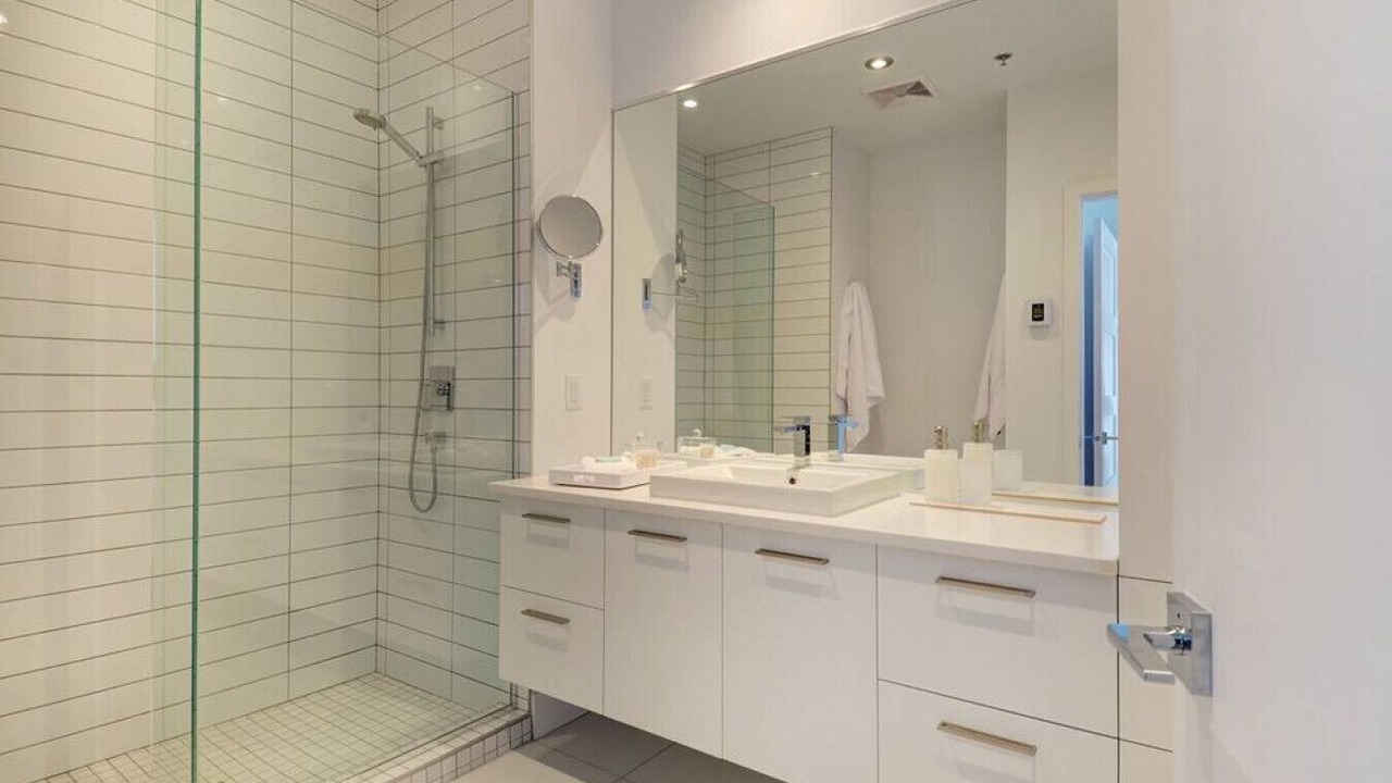 Photo of Bathroom in Vieux-Quebec-Cap-Blanc-colline Parlementaire
