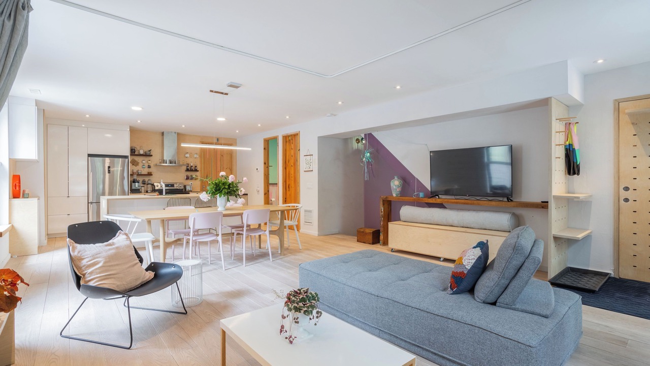 Photo of Livingroom in Outremont