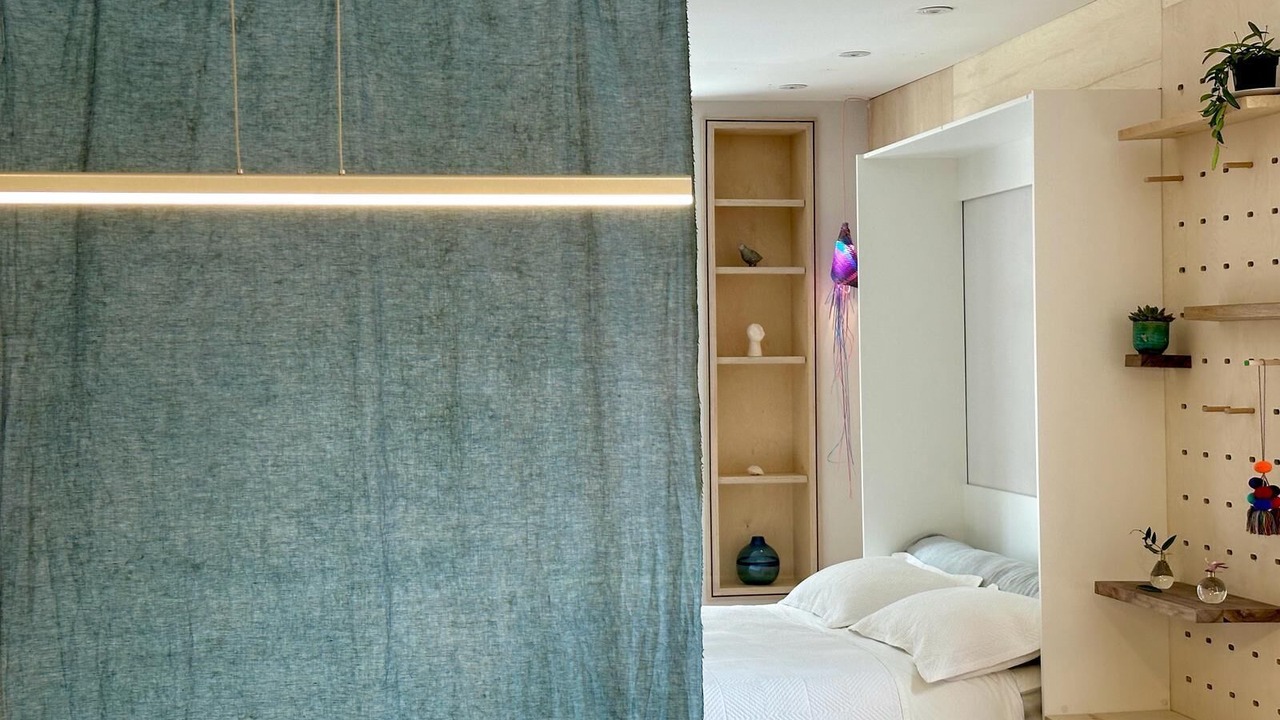 Photo of Bedroom in Outremont